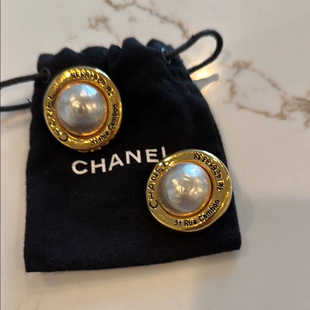 Authentic Rare Vintage Chanel Gold And Pearl Statement Earrings 645$